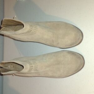 VINCE Camuto tan suede booties
